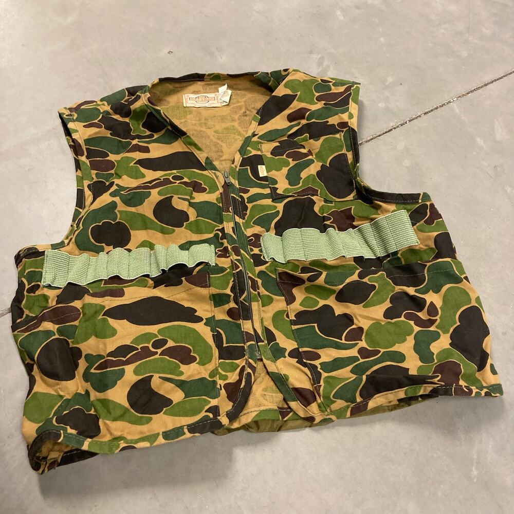 vintage y2k hunting camo cargo vest